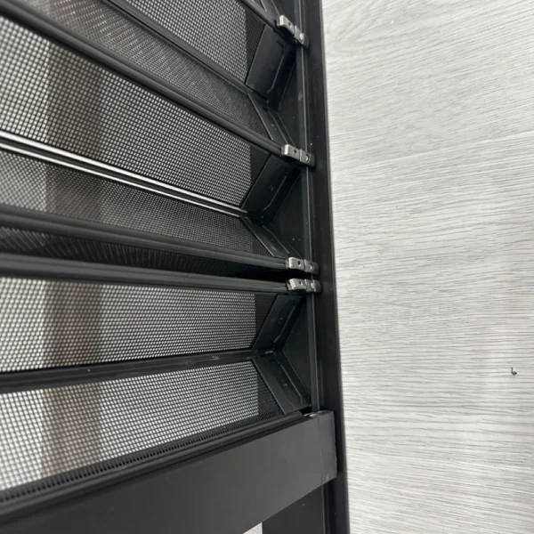 Alternative view of Security Aluminium Folding Mesh